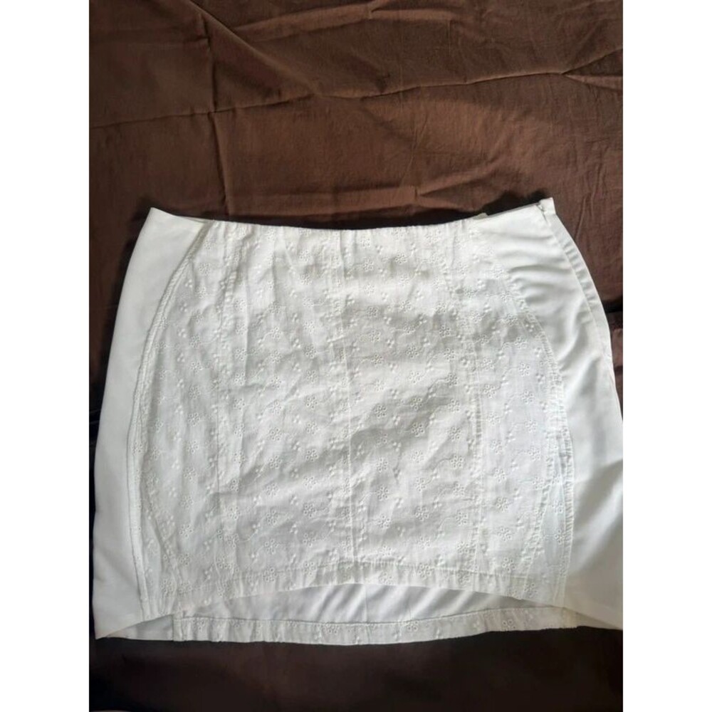 Mini skirt - Picture 3 of 3